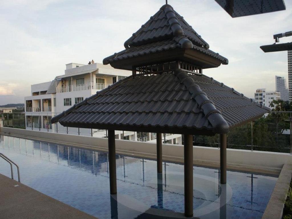 Hotel R-Con Sea Terrace Pattaya Esterno foto